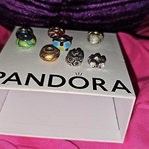 NIB/NIP Pandora Bracelet & Polishing Cloth With (8) Pre-Loved Beads - Picture 2 of 12